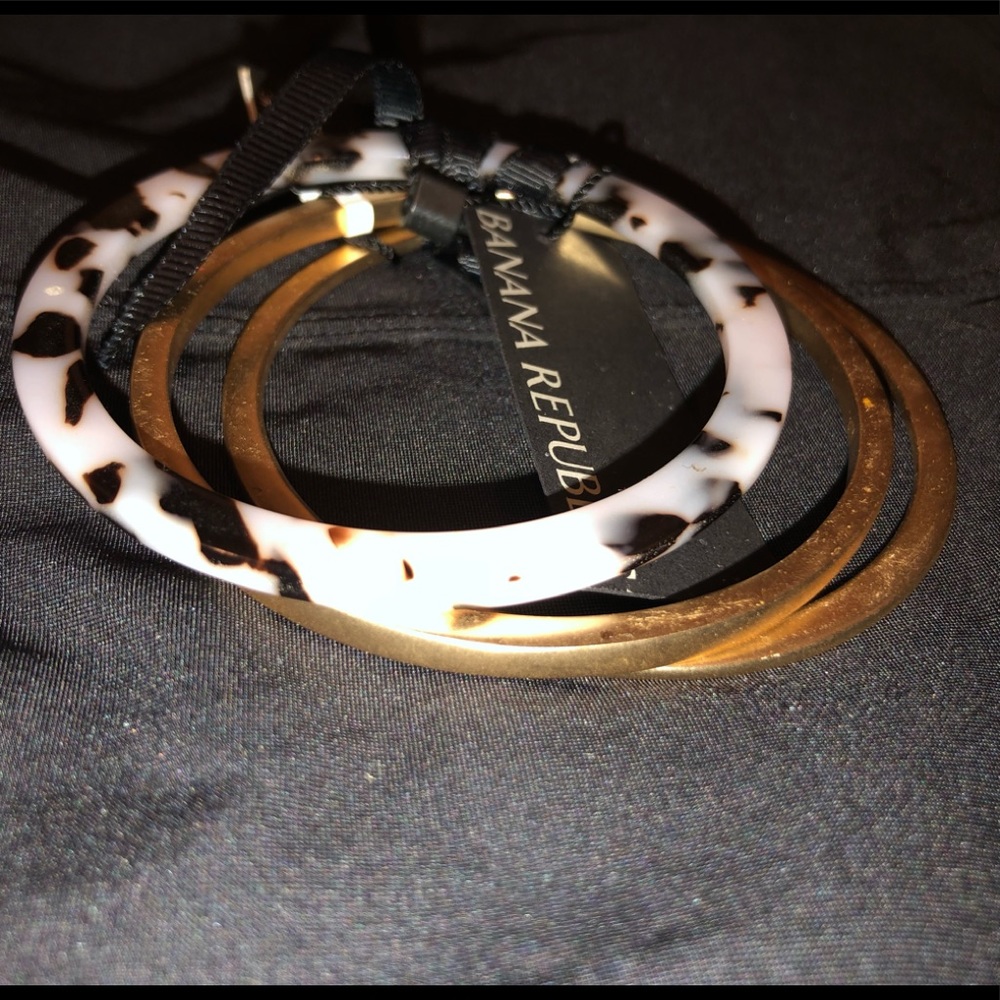 Banana Republic 3 piece Bangles - Picture 3 of 4